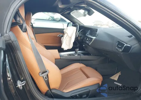2020 BMW Z4 Sdrive30I z USA, uszkodzony, nr VIN WBAHF3C06LWW72769